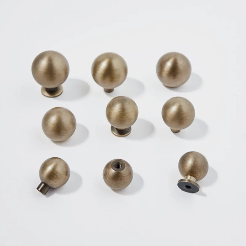 Retro Chinese Cabinet Knobs Bronze Kitchen Door Cabinet Drawer Handles Antique Knobs and Pulls Furniture Wardrobe Hardware
Retro Chinese Cabinet Knobs Bronze Kitchen Door Cabinet Drawer Handles Antique Knobs and Pulls Furniture Wardrobe Hardware