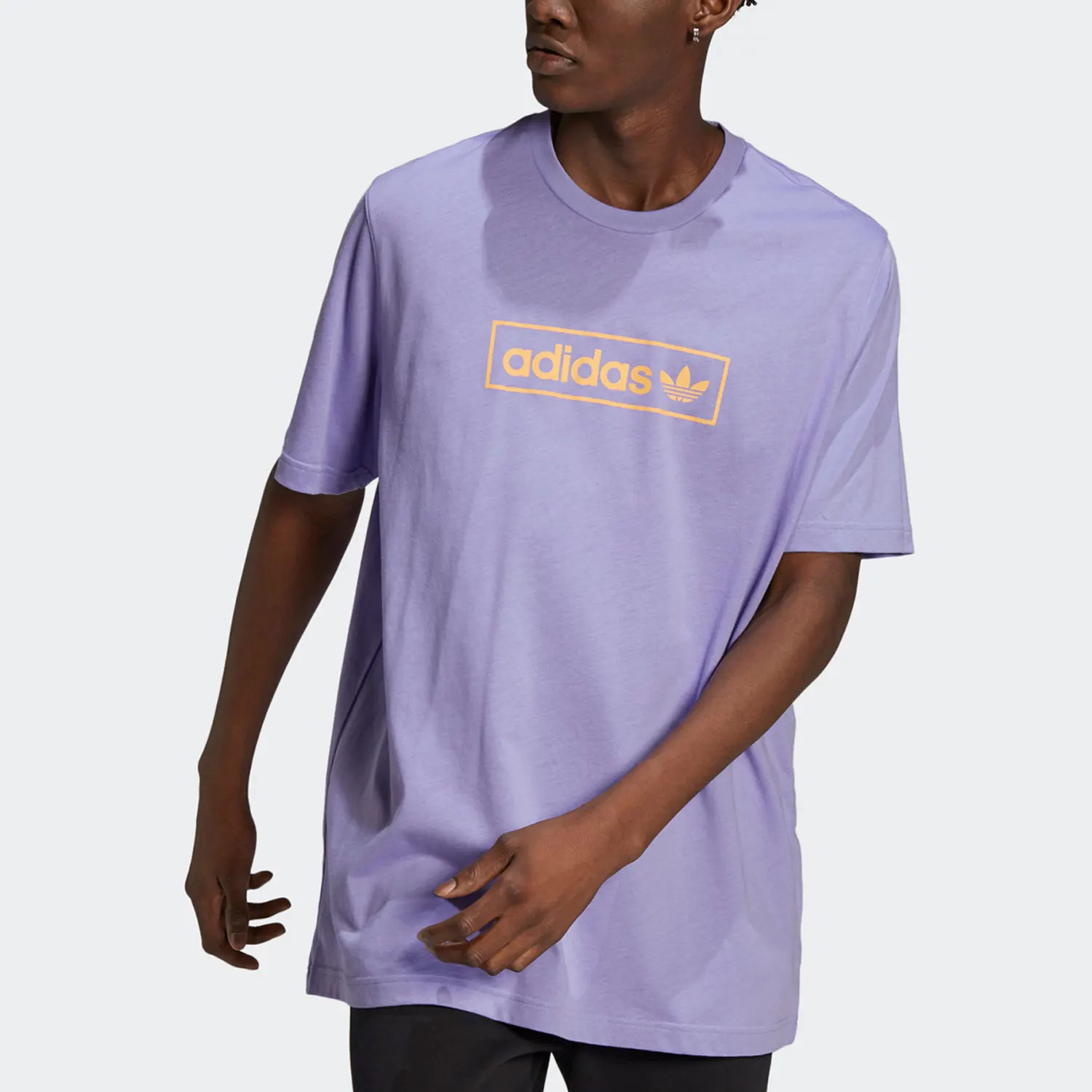 Мужская модная спортивная повседневная футболка с коротким рукавом Adidas Originals HB1819
Мужская модная спортивная повседневная футболка с коротким рукавом Adidas Originals HB1819