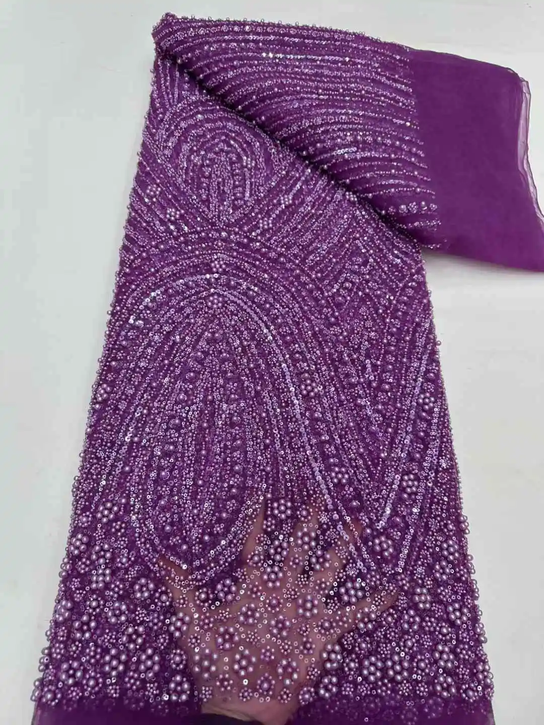Latest Hot Sale Fashion Africa Lace Fabric High Quality Handmade Embroidery Lace With Beads Sequins Party For Wedding Dress
Latest Hot Sale Fashion Africa Lace Fabric High Quality Handmade Embroidery Lace With Beads Sequins Party For Wedding Dress