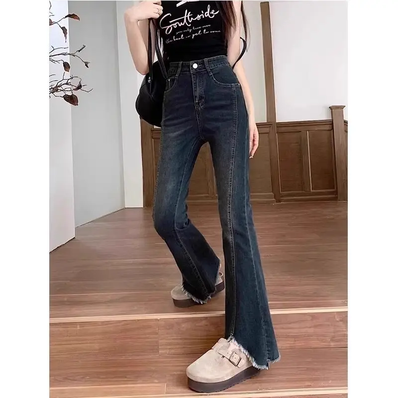 Women's Plus Size Flared Jeans, Fashionable and Versatile, High-Waisted, Slimming, Hip-Covering Bell-Bottom Pants
Women's Plus Size Flared Jeans, Fashionable and Versatile, High-Waisted, Slimming, Hip-Covering Bell-Bottom Pants