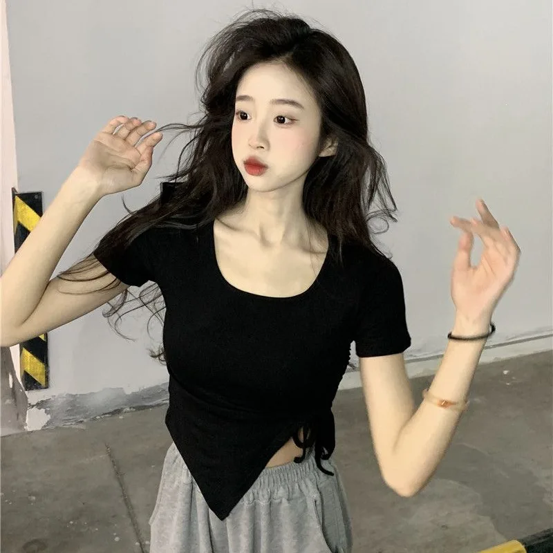 Low Crew Neck Front Shoulder Short Sleeve T-Shirt Women's Summer New Slim-fit Versatile Drawstring Irregular Short Top
Low Crew Neck Front Shoulder Short Sleeve T-Shirt Women's Summer New Slim-fit Versatile Drawstring Irregular Short Top