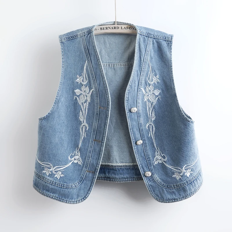 Summer New Women Vintage Flower Embroidery Light Blue Short Denim Vest Lapel Single-Breasted Sleeveless Cowboy Waistcoat Female
Summer New Women Vintage Flower Embroidery Light Blue Short Denim Vest Lapel Single-Breasted Sleeveless Cowboy Waistcoat Female