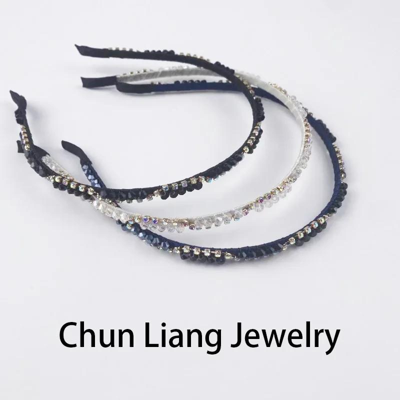 Retro fabric crystal headband European and American Internet celebrity temperament sweet hair headband French hairpin hair accessories women
Retro fabric crystal headband European and American Internet celebrity temperament sweet hair headband French hairpin hair accessories women