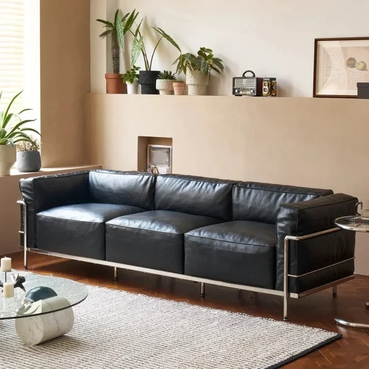 A14 Итальянский светлый роскошный черный диван LC3, комбинированный кожаный художественный диван для гостиной, маленькой квартиры
A14 Итальянский светлый роскошный черный диван LC3, комбинированный кожаный художественный диван для гостиной, маленькой квартиры