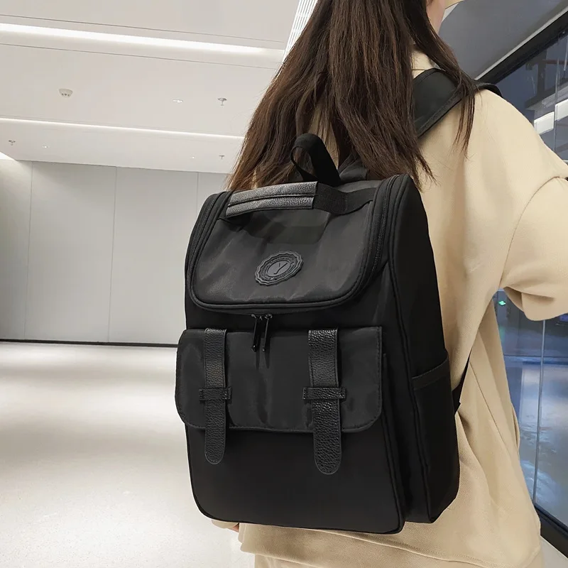 Men Women Vintage Flap Backpack Casual Waterproof School Bag With Leather Buckle Straps For Work Travel
Men Women Vintage Flap Backpack Casual Waterproof School Bag With Leather Buckle Straps For Work Travel