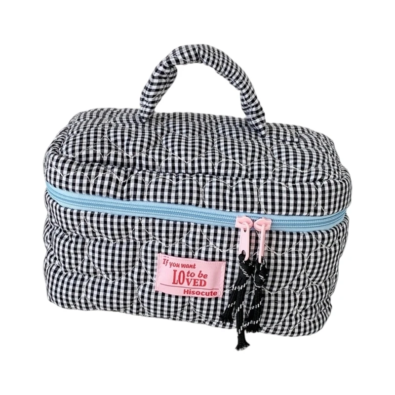 U2JC Fabric Makeup Checkered Print Large Capacity Heart Design Travel Bag
U2JC Fabric Makeup Checkered Print Large Capacity Heart Design Travel Bag