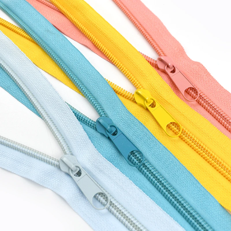 3/5/10M 3# 5# Nylon Zipper Puller Slider Sewing Bag Pillow Clothes Replacement Coil Zips DIY Colored Closure Zippers Repair Kit
3/5/10M 3# 5# Nylon Zipper Puller Slider Sewing Bag Pillow Clothes Replacement Coil Zips DIY Colored Closure Zippers Repair Kit
