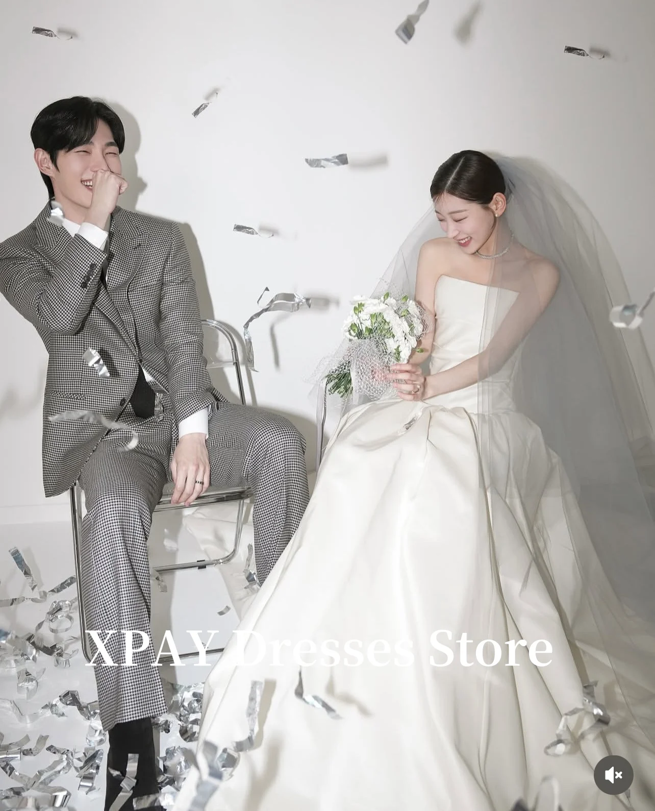 XPAY Strapless Simple A Line Wedding Dresses Korea Photo shoot Strapless Draped Floor Princess Bridal Gowns Corset Customized
XPAY Strapless Simple A Line Wedding Dresses Korea Photo shoot Strapless Draped Floor Princess Bridal Gowns Corset Customized