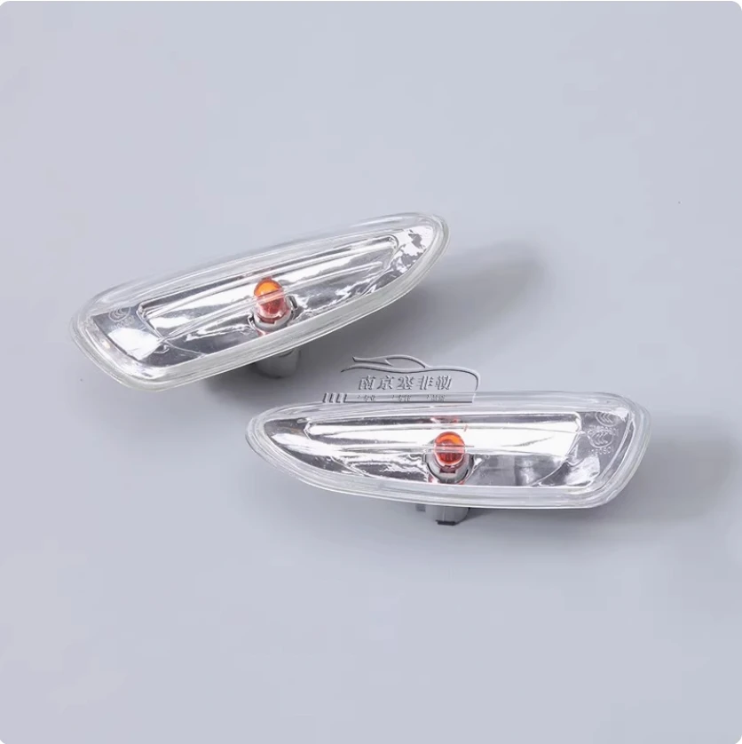 Автомобильный поворотный фонарь для SAIC MG 350 Roewe 350 Leaf Board Edge Light Боковой указатель поворота Боковой маленький фонарь
Автомобильный поворотный фонарь для SAIC MG 350 Roewe 350 Leaf Board Edge Light Боковой указатель поворота Боковой маленький фонарь