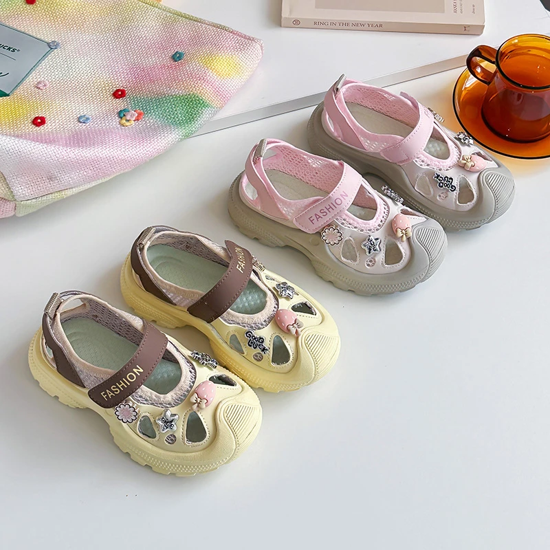 Kids Sandals Hollowed-out Soft Sole Girls Princess Casual Shoes Mesh Breathable 2026 Summer New Children Sports Sandals Non-slip
Kids Sandals Hollowed-out Soft Sole Girls Princess Casual Shoes Mesh Breathable 2026 Summer New Children Sports Sandals Non-slip