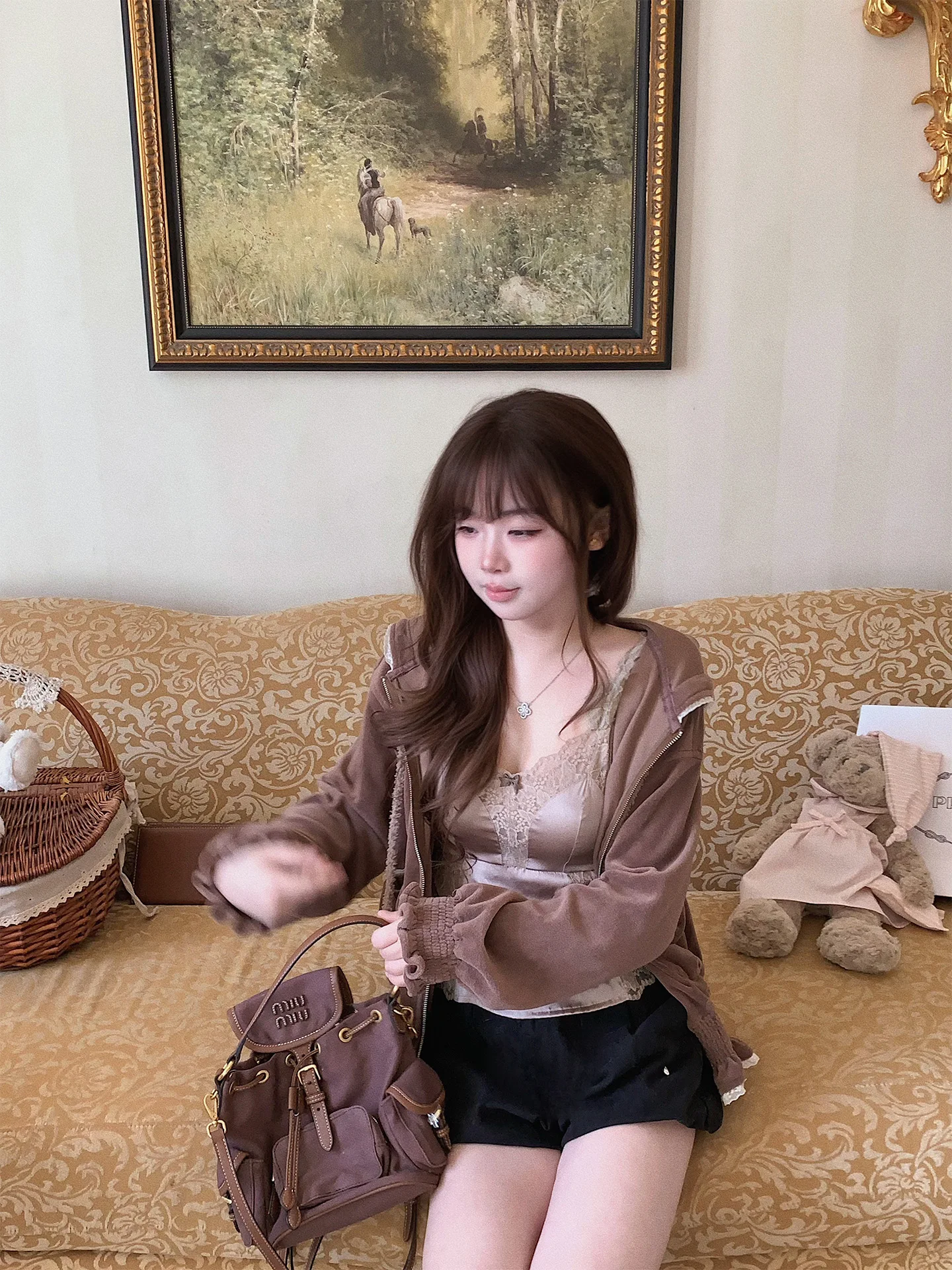 Женская толстовка-худи Aph Velvet Sensation Sweet Knot Loose с длинными рукавами, весенняя, из хлопка и полиэстера
Женская толстовка-худи Aph Velvet Sensation Sweet Knot Loose с длинными рукавами, весенняя, из хлопка и полиэстера