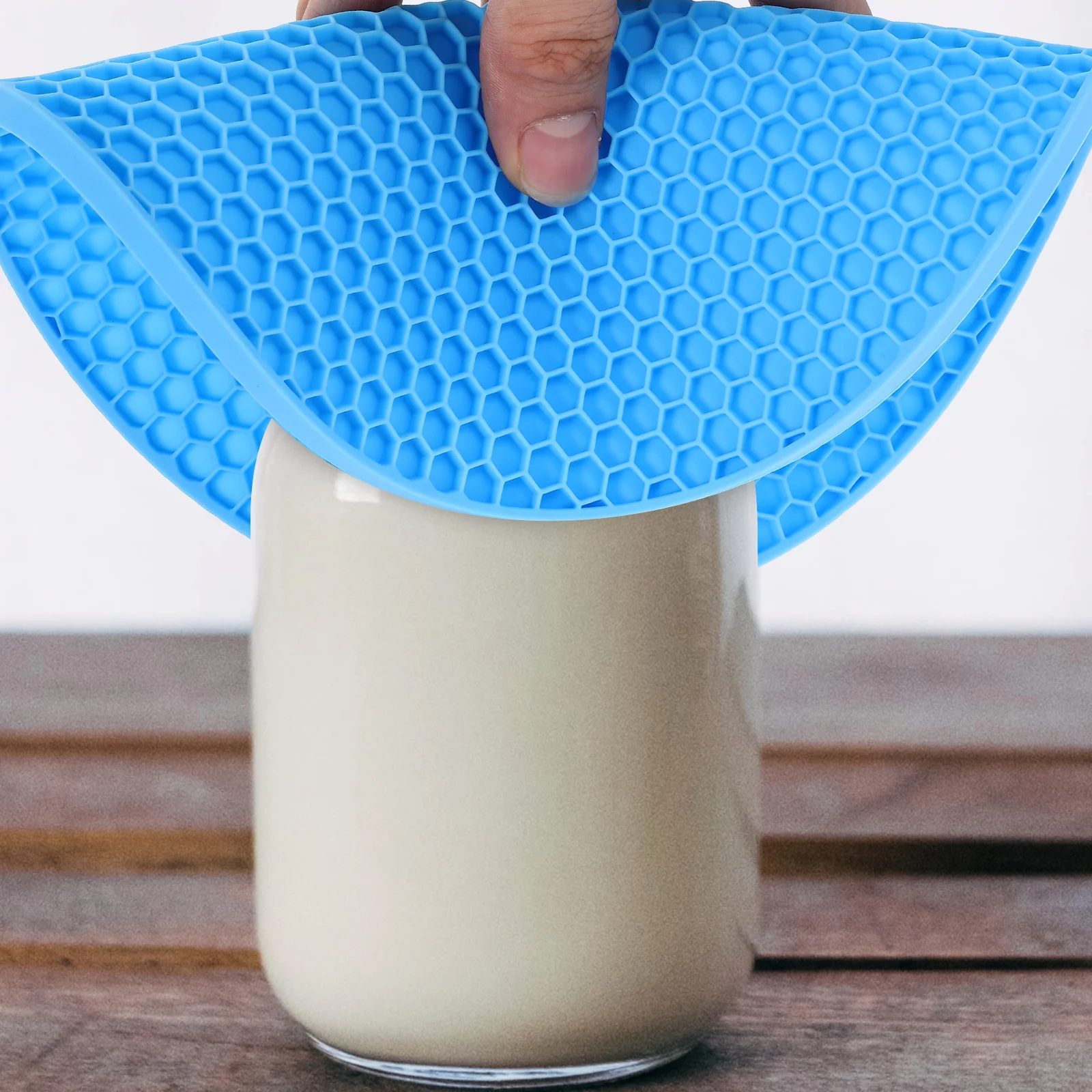 4 Pcs Silicone Jar Opener Gripper Pads Multipurpose Kitchen Bottle Open Pad Coasters Nonslip Insulation Protect Table Scratch
4 Pcs Silicone Jar Opener Gripper Pads Multipurpose Kitchen Bottle Open Pad Coasters Nonslip Insulation Protect Table Scratch