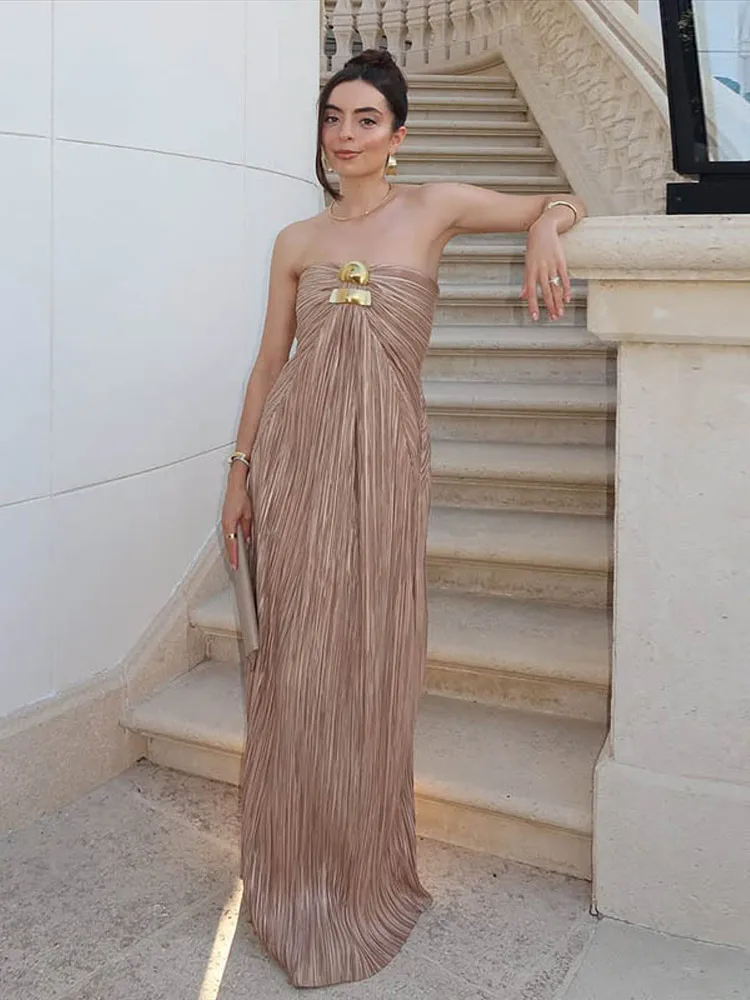 Chic Pleated Strapless Maxi Evening Gown Embellished Bustier Flowy 2026 Summer Women Gala Carpet Formal Elegant Evening Grown
Chic Pleated Strapless Maxi Evening Gown Embellished Bustier Flowy 2026 Summer Women Gala Carpet Formal Elegant Evening Grown