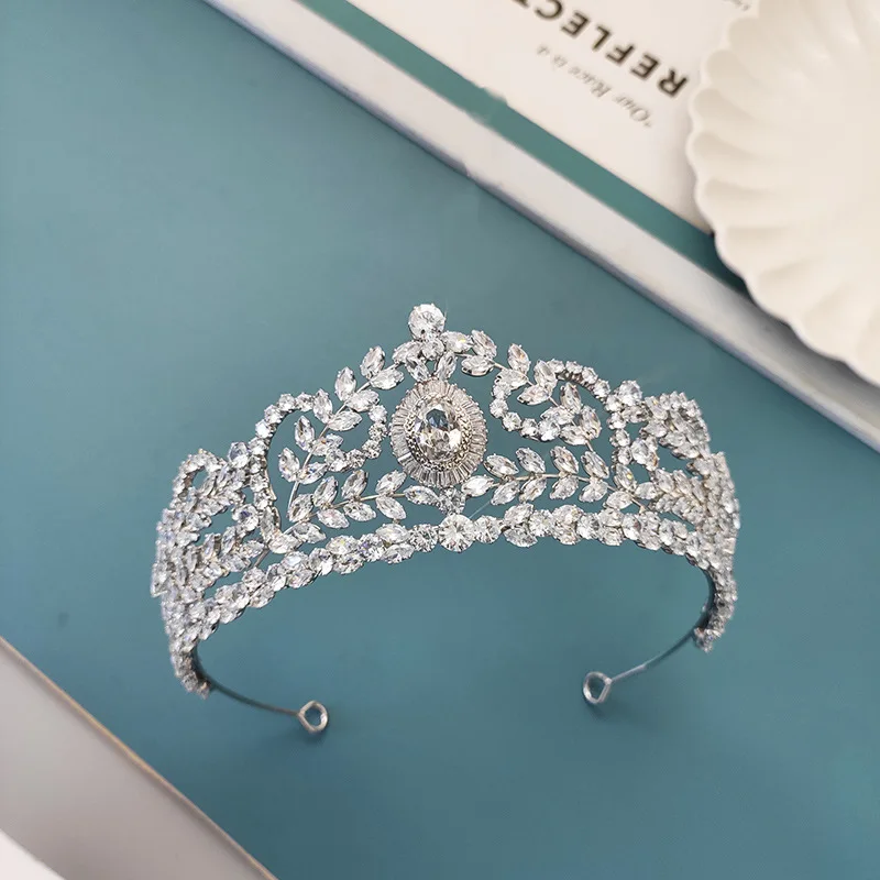 Princess Bridal Tiara Crown For Wedding Hair Jewelry Headdress Zirconia CZ Luxury Queen Crowns For Women Party Brides Headpiece
Princess Bridal Tiara Crown For Wedding Hair Jewelry Headdress Zirconia CZ Luxury Queen Crowns For Women Party Brides Headpiece