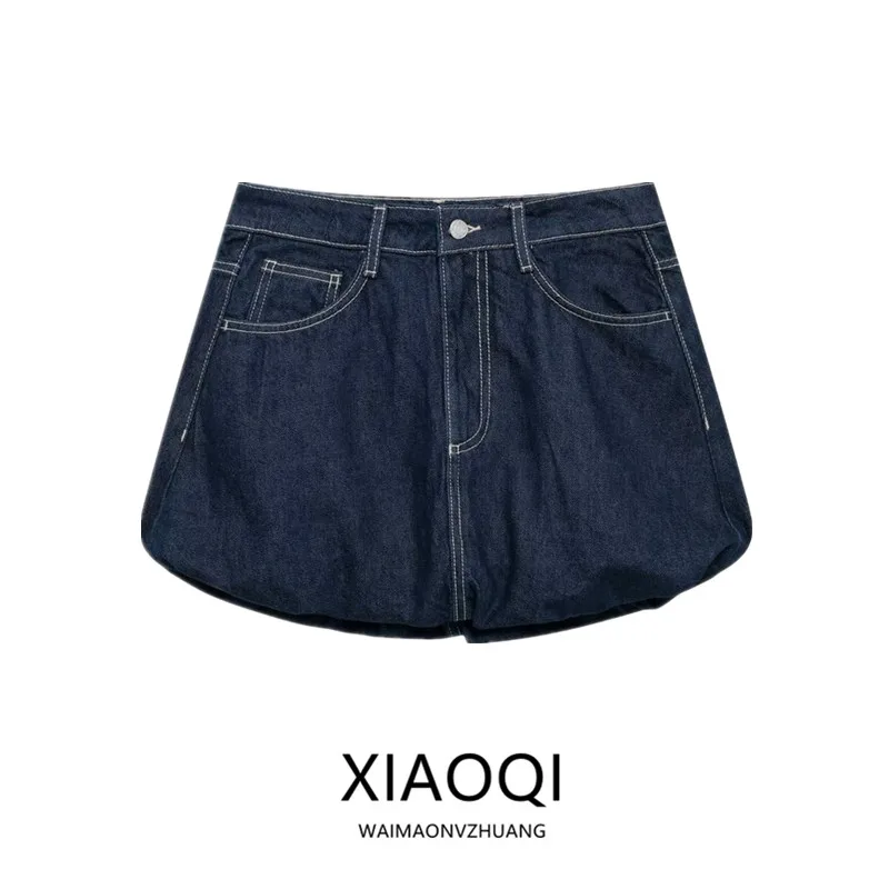 Новая женская джинсовая юбка-баллон осенней коллекции 2024 года: универсальная, модная, с завышенной талией, средней длины, короткая, легко сочетается с другими предметами гардероба.
Новая женская джинсовая юбка-баллон осенней коллекции 2024 года: универсальная, модная, с завышенной талией, средней длины, короткая, легко сочетается с другими предметами гардероба.