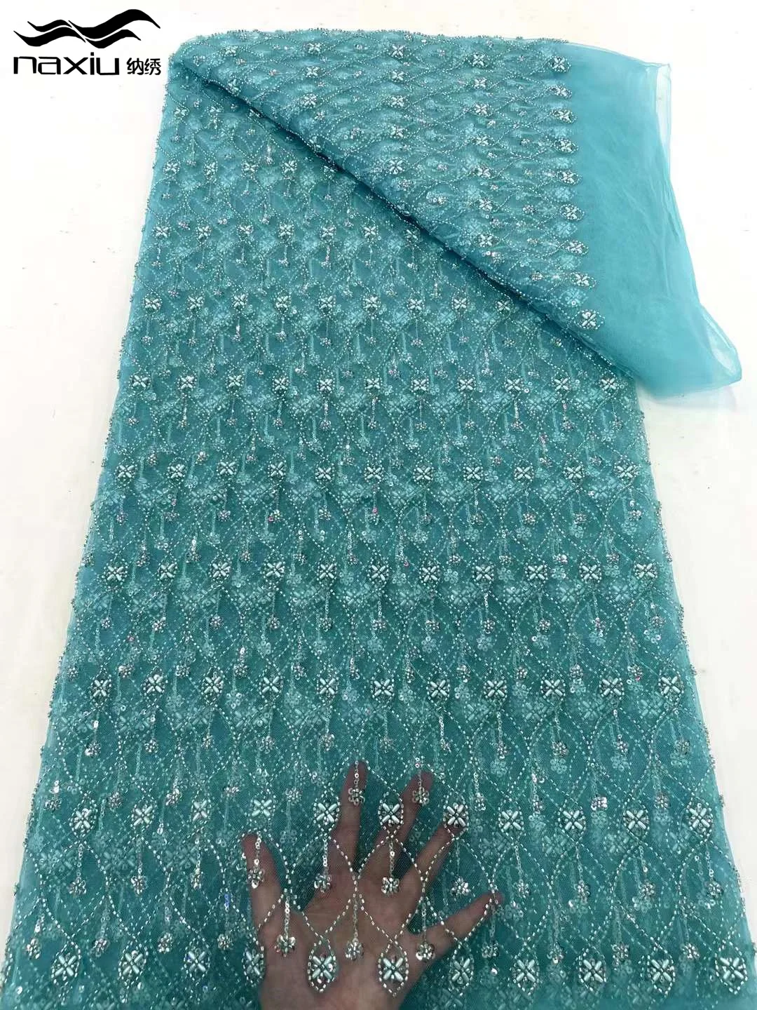 Madison 2024 Latest African Beaded Lace Fabric Embroidery French Mesh Sequins Lace Fabric Nigerian Tulle Lace for Party
Madison 2024 Latest African Beaded Lace Fabric Embroidery French Mesh Sequins Lace Fabric Nigerian Tulle Lace for Party