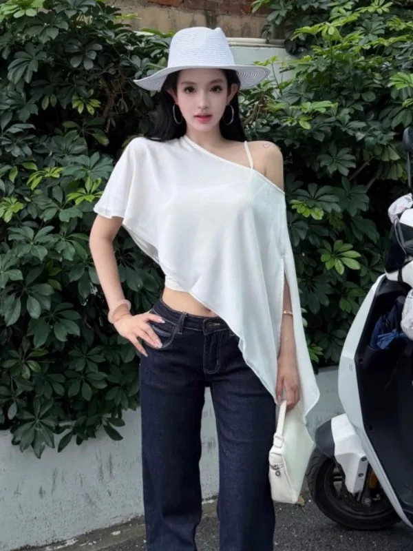 Trendy Oversized Asymmetrical Shoulder T-Shirt Women Summer Loose Slimming Drapey Belted Top French Style Short Sleeve
Trendy Oversized Asymmetrical Shoulder T-Shirt Women Summer Loose Slimming Drapey Belted Top French Style Short Sleeve