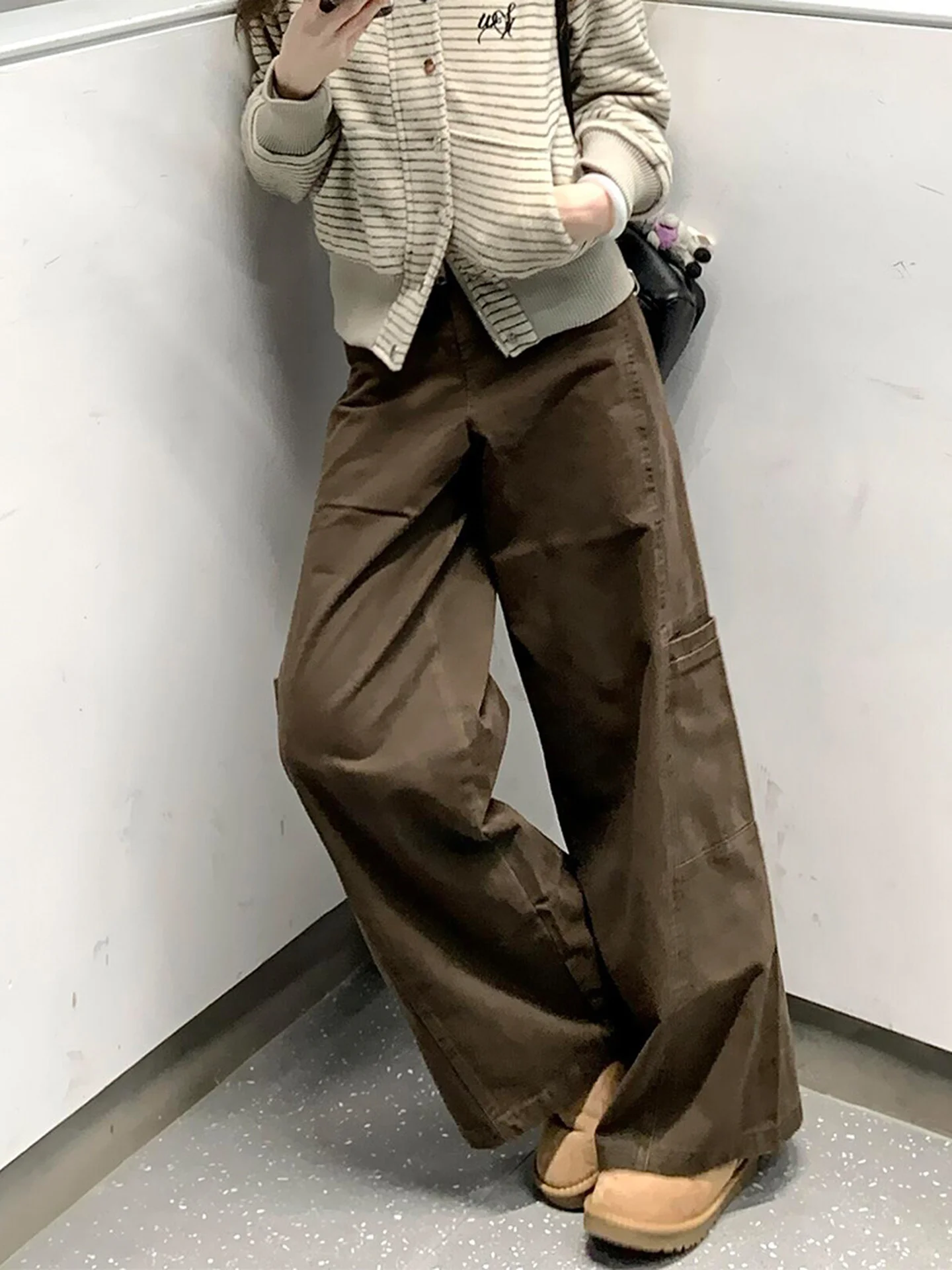High Waist Wide Leg Slim Fit Thin Denim Jeans Women's Retro Style Multi Pocket Workwear Summer New Straight Cut Pants
High Waist Wide Leg Slim Fit Thin Denim Jeans Women's Retro Style Multi Pocket Workwear Summer New Straight Cut Pants