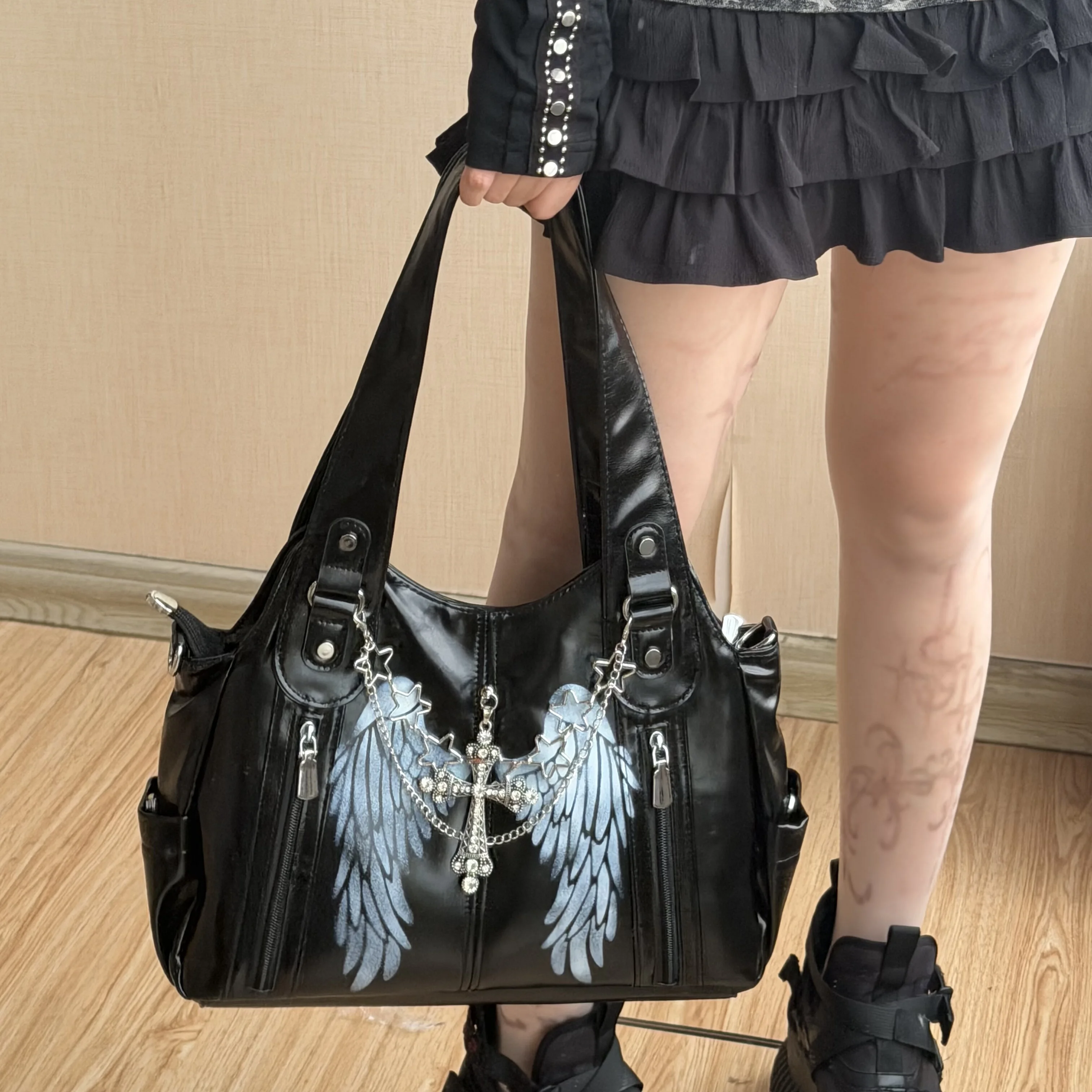 Gothic Y2k Handbags Steampunk Shoulder Crossbody Bag with Large Capacity Tote Bag Subculture Street Underarm Bag
Gothic Y2k Handbags Steampunk Shoulder Crossbody Bag with Large Capacity Tote Bag Subculture Street Underarm Bag
