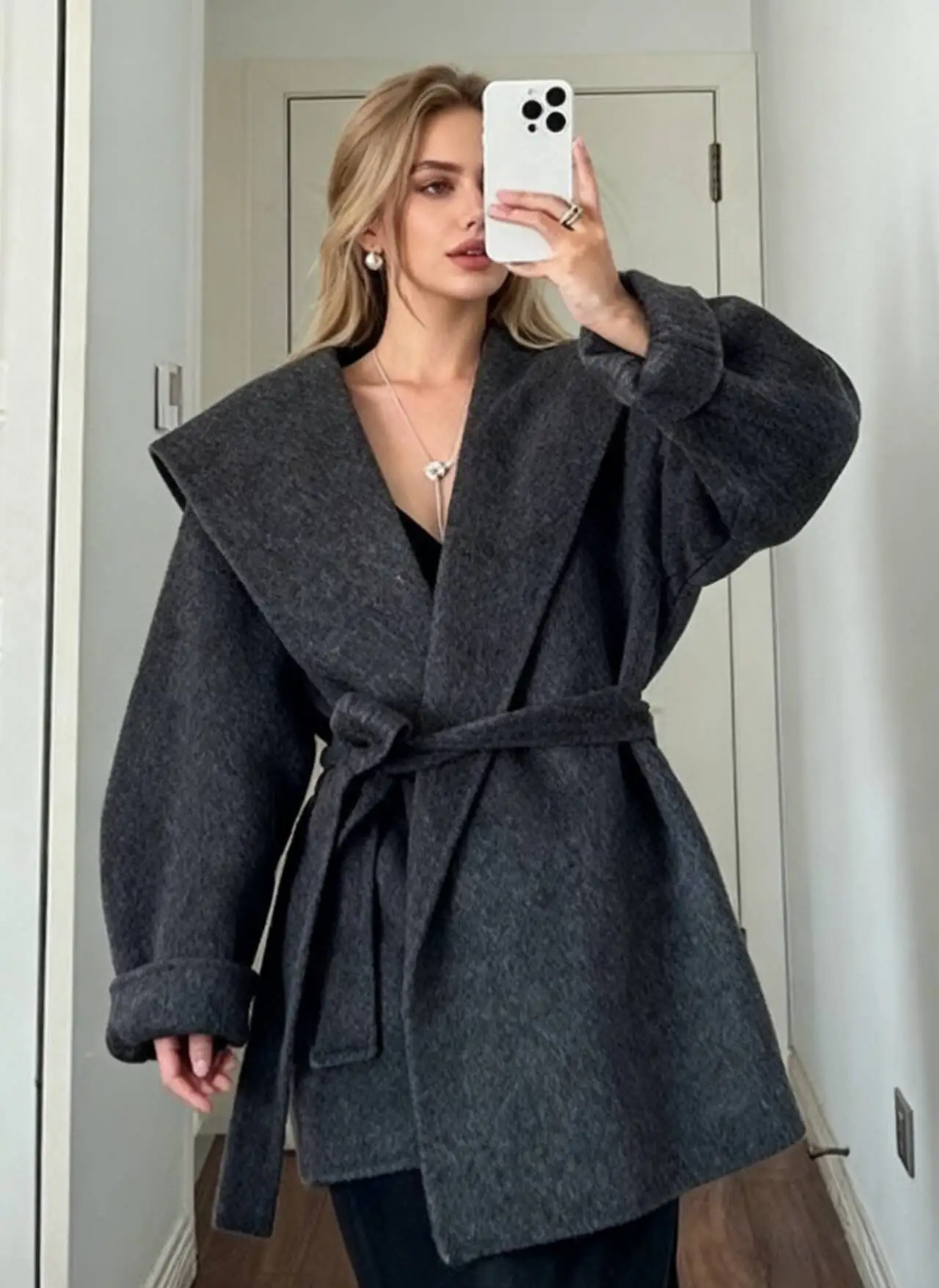 Шерстяные пальто, женское шерстяное пальто, оранжевое осеннее клетчатое пальто из полиэстера с поясом в британском стиле, консервативное студенческое исследование, городские прогулки, современные
Шерстяные пальто, женское шерстяное пальто, оранжевое осеннее клетчатое пальто из полиэстера с поясом в британском стиле, консервативное студенческое исследование, городские прогулки, современные