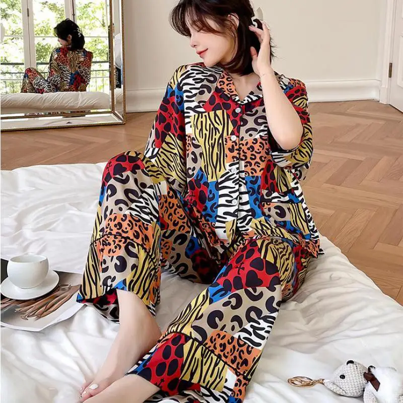 Casual Pajamas Set Female Print Leopard&Zebra Stripe Sleepwear Summer Home Clothes Button-down Sleep Set 2PCS Shirt&Pants Suit
Casual Pajamas Set Female Print Leopard&Zebra Stripe Sleepwear Summer Home Clothes Button-down Sleep Set 2PCS Shirt&Pants Suit