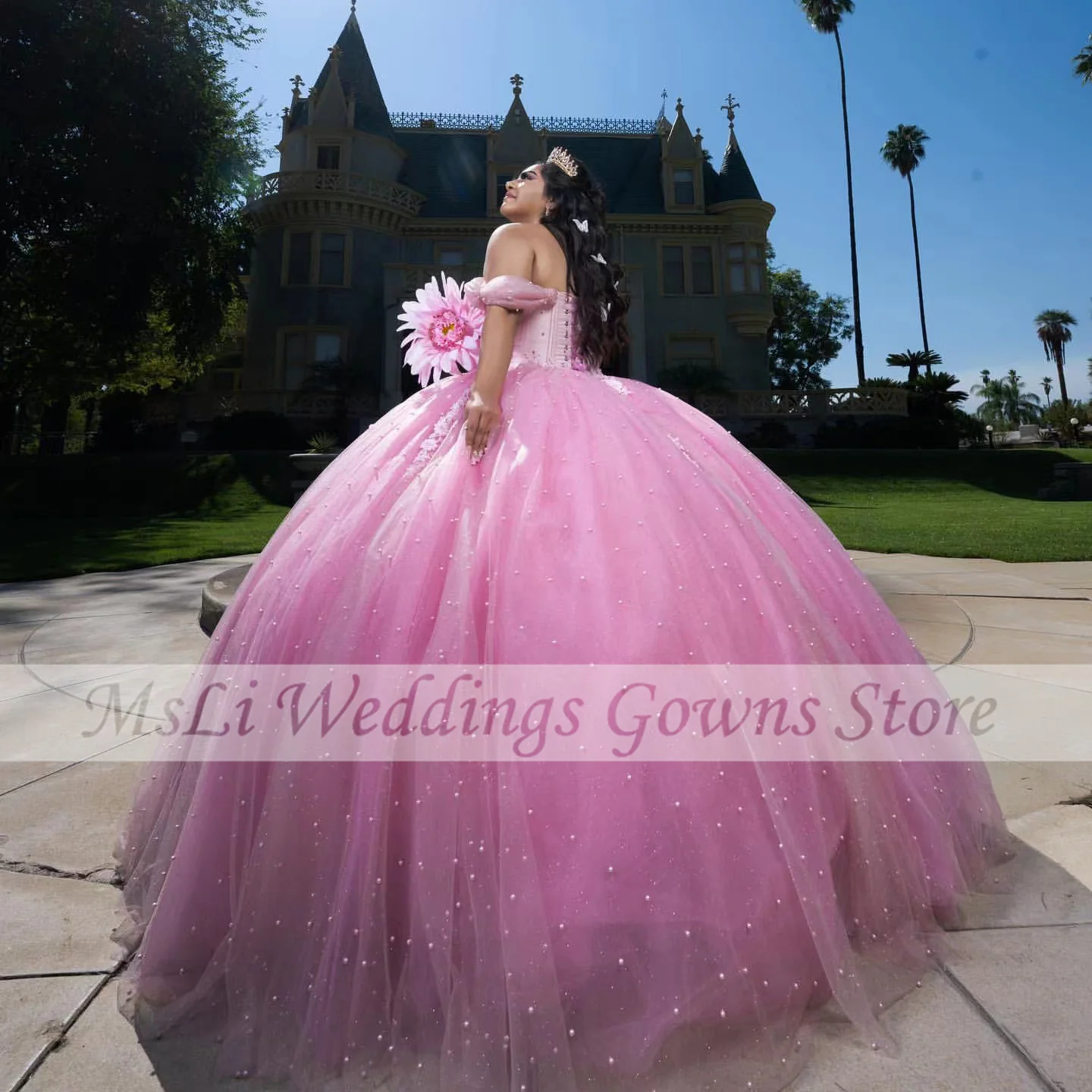 Pink Sweet 16 Girls Quinceanera Dresses Appliques Off The Shoulder Beads Princess Ball Gowns Custom Made Vestidos De 15 Años
Pink Sweet 16 Girls Quinceanera Dresses Appliques Off The Shoulder Beads Princess Ball Gowns Custom Made Vestidos De 15 Años