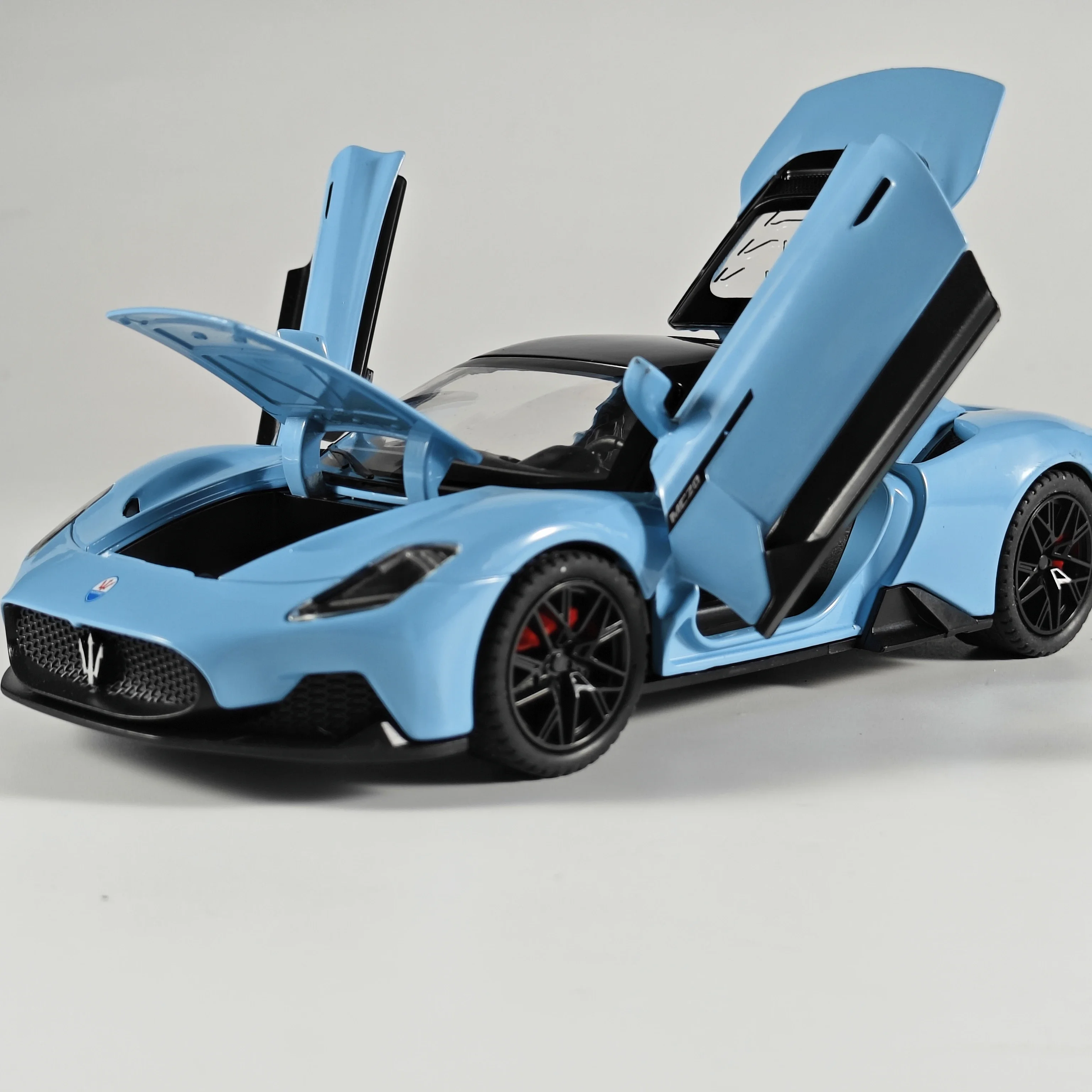 1:22 Maserati MC20 Super Sports Car Alloy Diecast Model Sound & Light Pull Back Toy Boy Sports Car Toy Birthday Present For Kid
1:22 Maserati MC20 Super Sports Car Alloy Diecast Model Sound & Light Pull Back Toy Boy Sports Car Toy Birthday Present For Kid