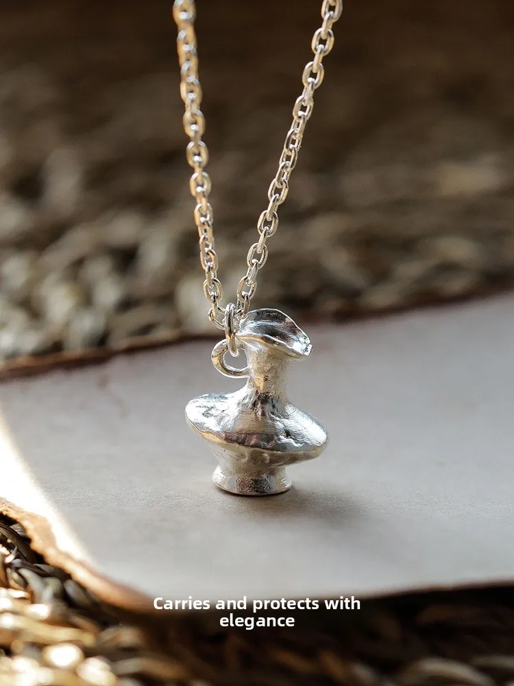 Original Design Silver 999 Pendant Women's Bottle Shape Fashion Jewelry Exclusive Design Sense Bottle Chain Pendant
Original Design Silver 999 Pendant Women's Bottle Shape Fashion Jewelry Exclusive Design Sense Bottle Chain Pendant