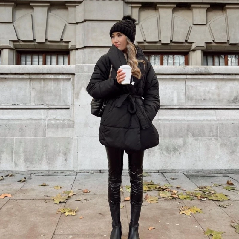 Winter Women's padded Jackets Warm Cusual Coat Female With Belt Long sleeves pockets on side Short Parka Office Ladies Outwear
Winter Women's padded Jackets Warm Cusual Coat Female With Belt Long sleeves pockets on side Short Parka Office Ladies Outwear