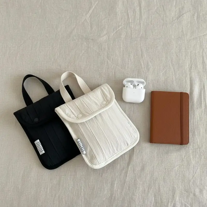 Nylon Mini Bag Quilted Handbag With Handle And Snap Perfect For Travel
Nylon Mini Bag Quilted Handbag With Handle And Snap Perfect For Travel