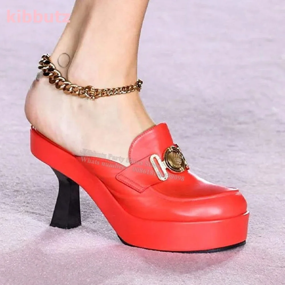 Metal Decor Slippers Platform Luxury Leather Round Toe Kitten Heels Slip-On Solid Color Fashion Runway Show Women Shoes Newest
Metal Decor Slippers Platform Luxury Leather Round Toe Kitten Heels Slip-On Solid Color Fashion Runway Show Women Shoes Newest