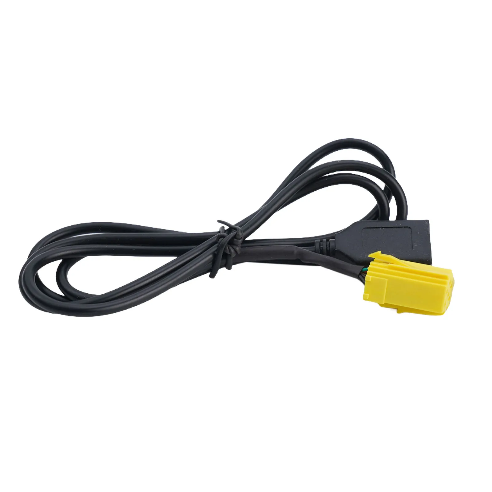 AUX Interface Upgrade With This Convenient Six Pin To USB Adapter For The Latest Models Of The For Fiat Grande Punto
AUX Interface Upgrade With This Convenient Six Pin To USB Adapter For The Latest Models Of The For Fiat Grande Punto