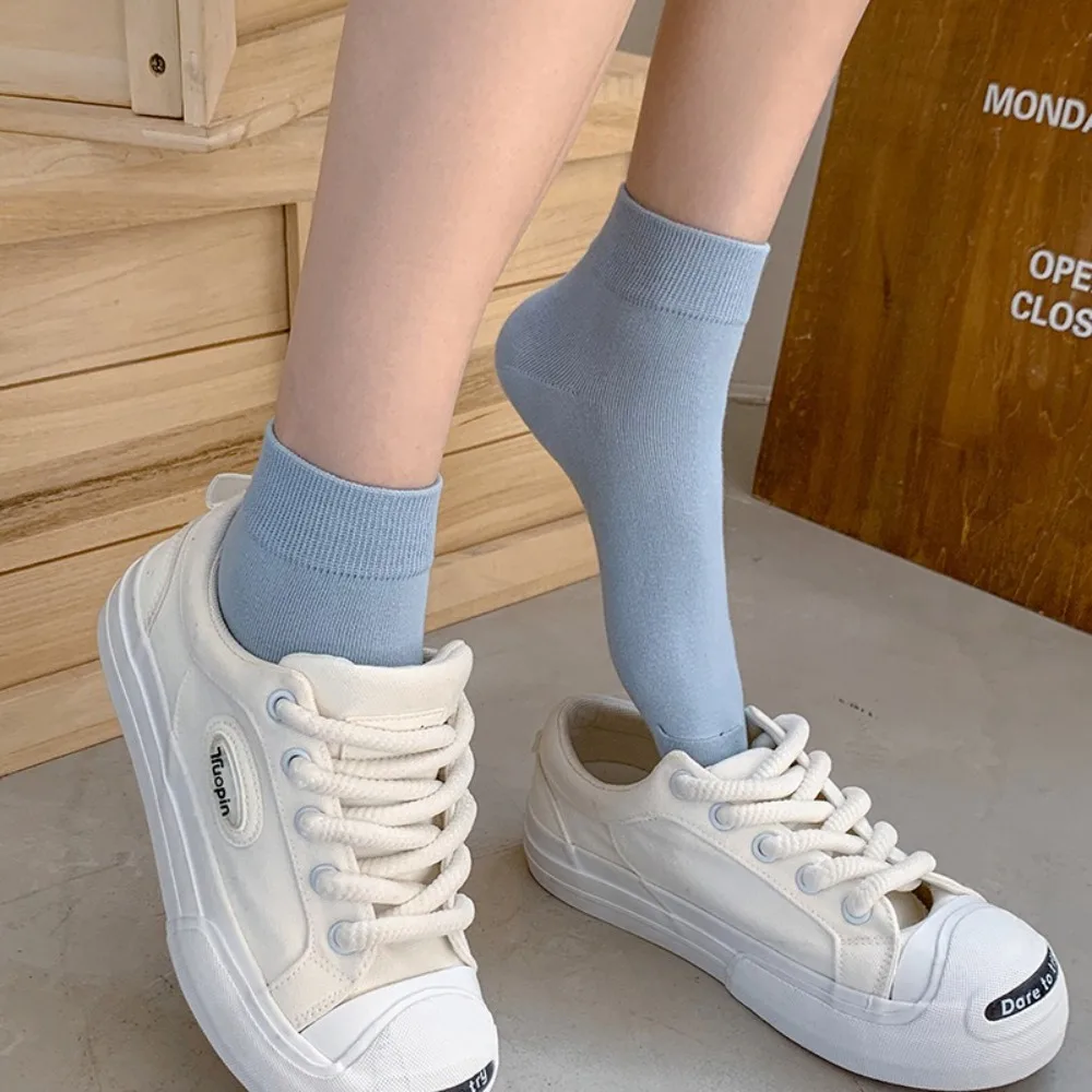 Удобные хлопковые женские носки, однотонные дышащие короткие носки, короткие хлопковые носки, впитывающие пот, летние
Удобные хлопковые женские носки, однотонные дышащие короткие носки, короткие хлопковые носки, впитывающие пот, летние
