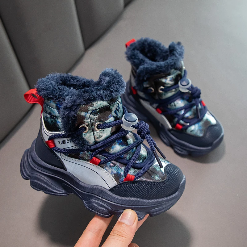 Детские походные ботинки для мальчиков и девочек, уличные прогулочные кроссовки для скалолазания, удобная зимняя обувь, походные ботинки, противоскользящая стальная подошва с пряжкой 
Детские походные ботинки для мальчиков и девочек, уличные прогулочные кроссовки для скалолазания, удобная зимняя обувь, походные ботинки, противоскользящая стальная подошва с пряжкой