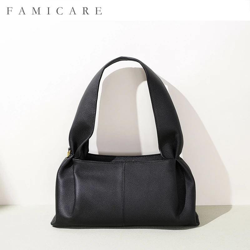 2026 New Korean Style Slouchy Cloud Crescent Tote Bag Top Grain Leather Shoulder Crossbody Handbag Women Commuting Premium
2026 New Korean Style Slouchy Cloud Crescent Tote Bag Top Grain Leather Shoulder Crossbody Handbag Women Commuting Premium