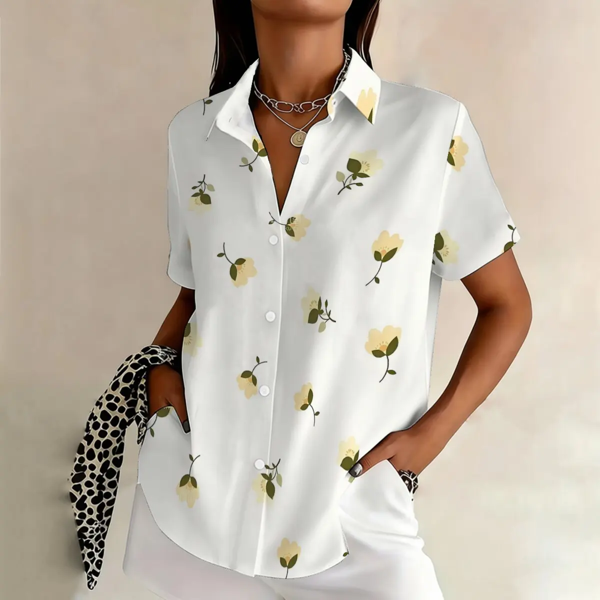 Plus-size women's loose short-sleeved printed shirt, flattering for all body types, perfect for summer commuting
Plus-size women's loose short-sleeved printed shirt, flattering for all body types, perfect for summer commuting