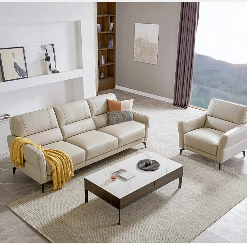 Современная простая гостиная, маленькая квартира, минималистичный кожаный диван
Современная простая гостиная, маленькая квартира, минималистичный кожаный диван