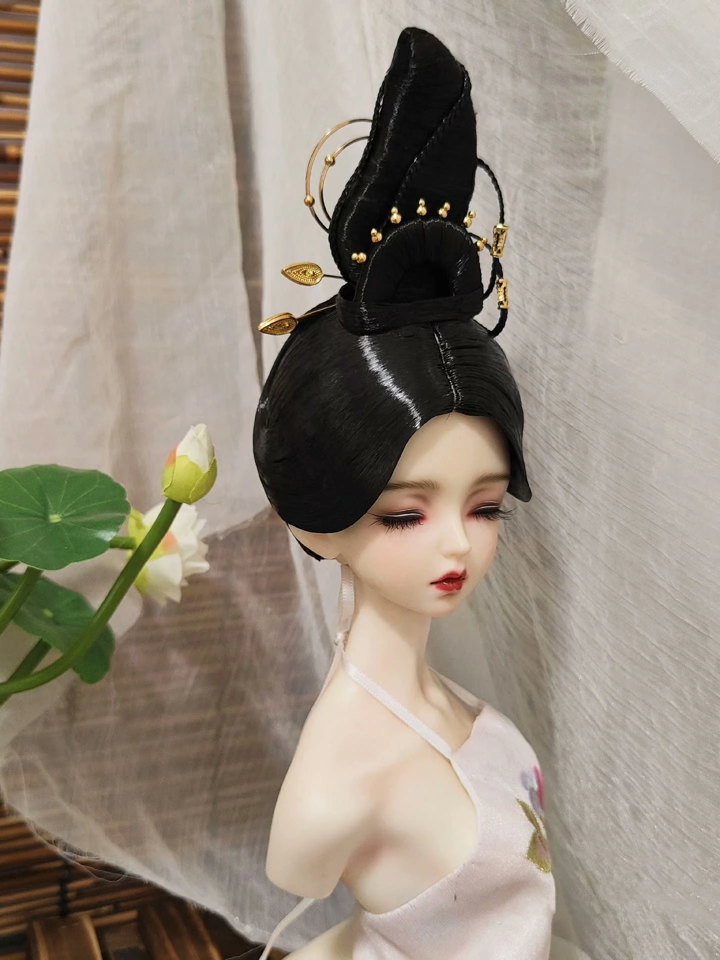 1/6 1/4 1/3 Scale Ancient Costume BJD Doll Wigs Chinese Hanfu Vintage Hair Fairy Wig For MSD SD13 Girl SSDF Accessories A2033
1/6 1/4 1/3 Scale Ancient Costume BJD Doll Wigs Chinese Hanfu Vintage Hair Fairy Wig For MSD SD13 Girl SSDF Accessories A2033