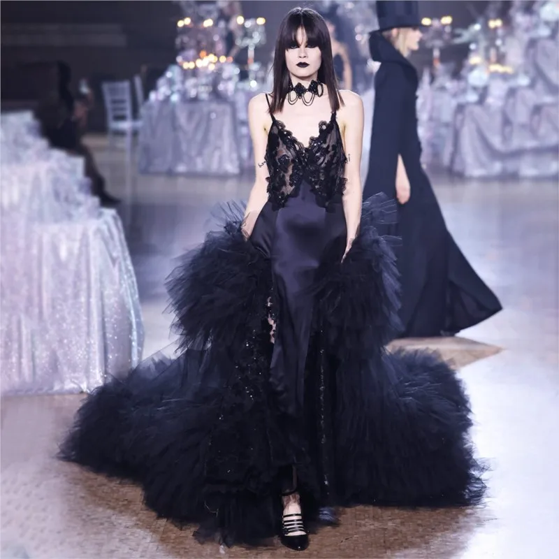 Elegant and fashionable black collar lace banquet halter dress
Elegant and fashionable black collar lace banquet halter dress