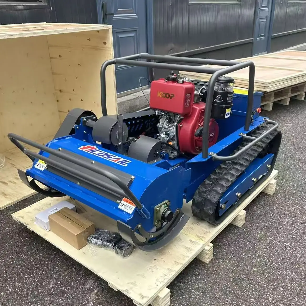 CE Certified HS800 Hydraulic Remote Lawn Mower Compact 800mm Grass Cutting Machinery Equipment
CE Certified HS800 Hydraulic Remote Lawn Mower Compact 800mm Grass Cutting Machinery Equipment