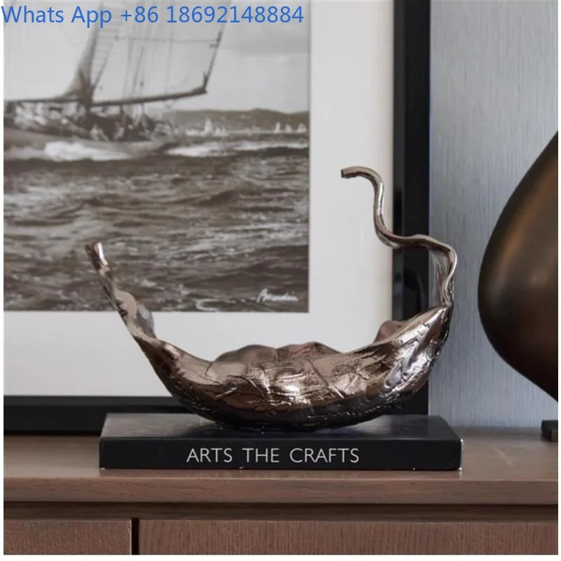 Minimalist Light Luxury Aluminum Bronze Color Ornament Leaf Tray Storage Decorative Art Display
Minimalist Light Luxury Aluminum Bronze Color Ornament Leaf Tray Storage Decorative Art Display