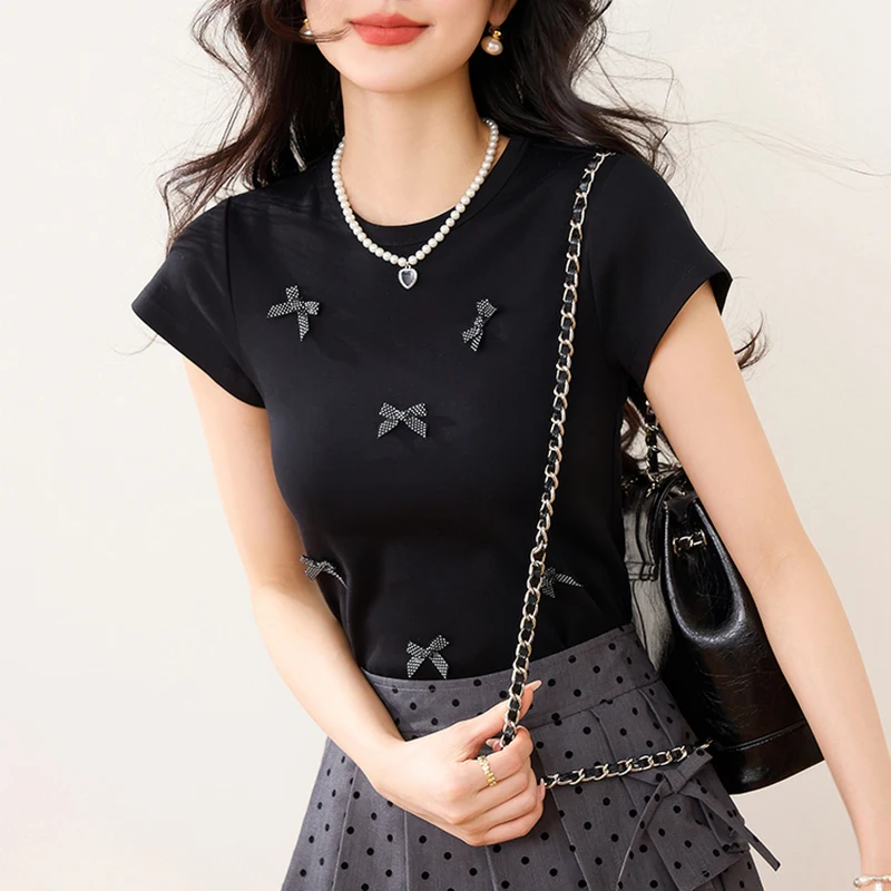 Sweet Style Bow Round Neck Short-sleeved T-shirts Women's Clothing 2025 Summer New Simple Style Black Versatile Kawaii Tops
Sweet Style Bow Round Neck Short-sleeved T-shirts Women's Clothing 2025 Summer New Simple Style Black Versatile Kawaii Tops