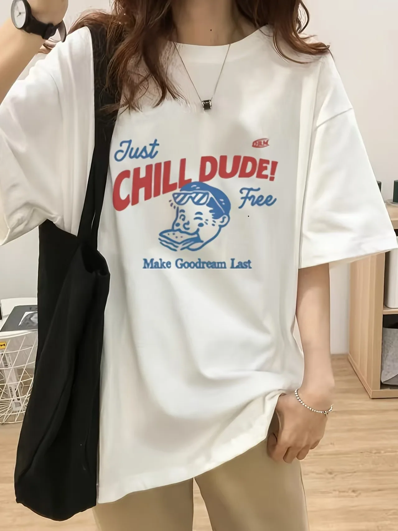 2025 New Women's Fashion Personalized Printed Short sleeved T-shirt Versatile Letter Casual Comfortable Breathable
2025 New Women's Fashion Personalized Printed Short sleeved T-shirt Versatile Letter Casual Comfortable Breathable
