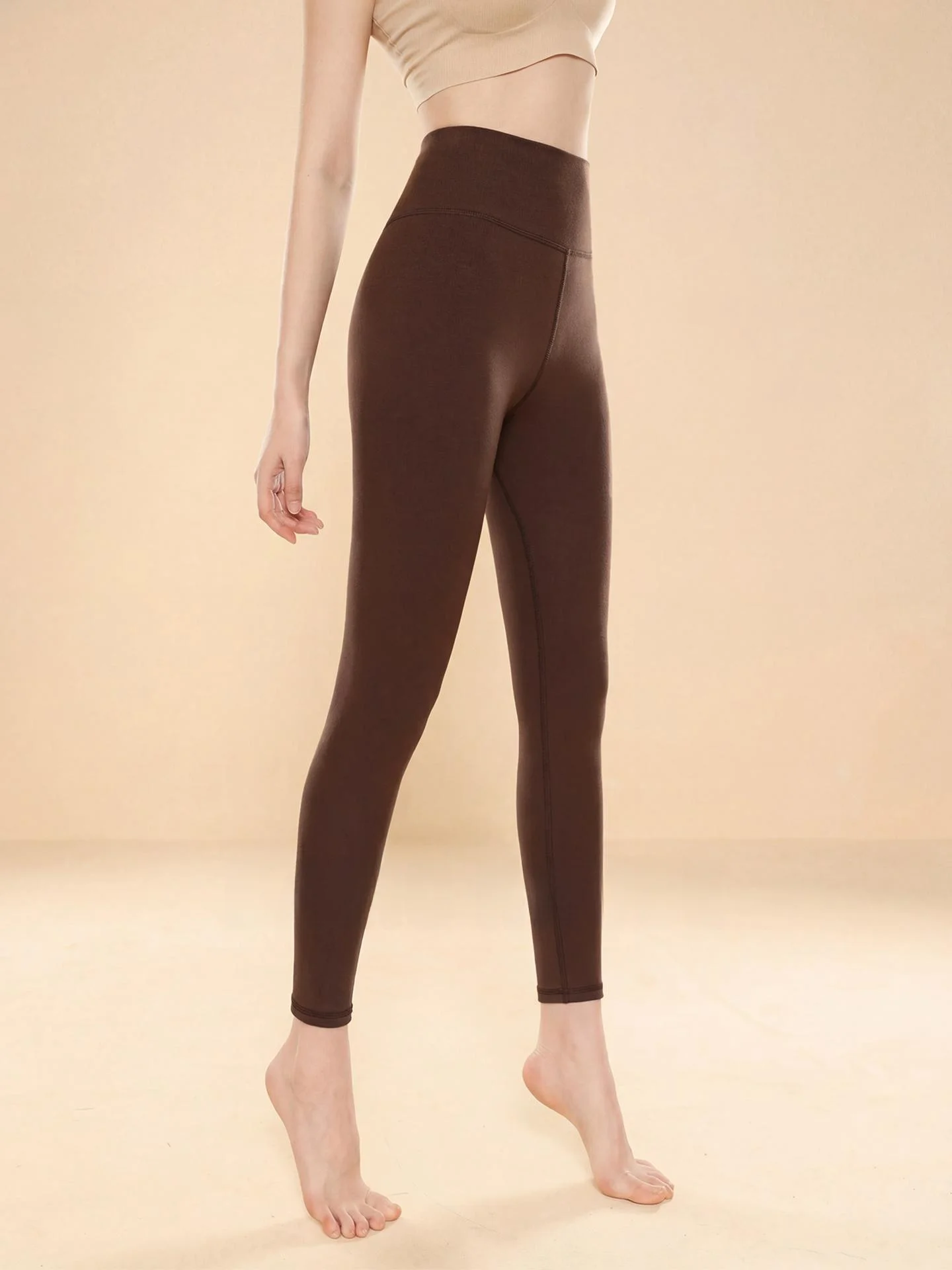 Женские модные эластичные брюки для йоги с высокой талией, облегающие, с эффектом подтяжки ягодиц, весенняя коллекция
Женские модные эластичные брюки для йоги с высокой талией, облегающие, с эффектом подтяжки ягодиц, весенняя коллекция