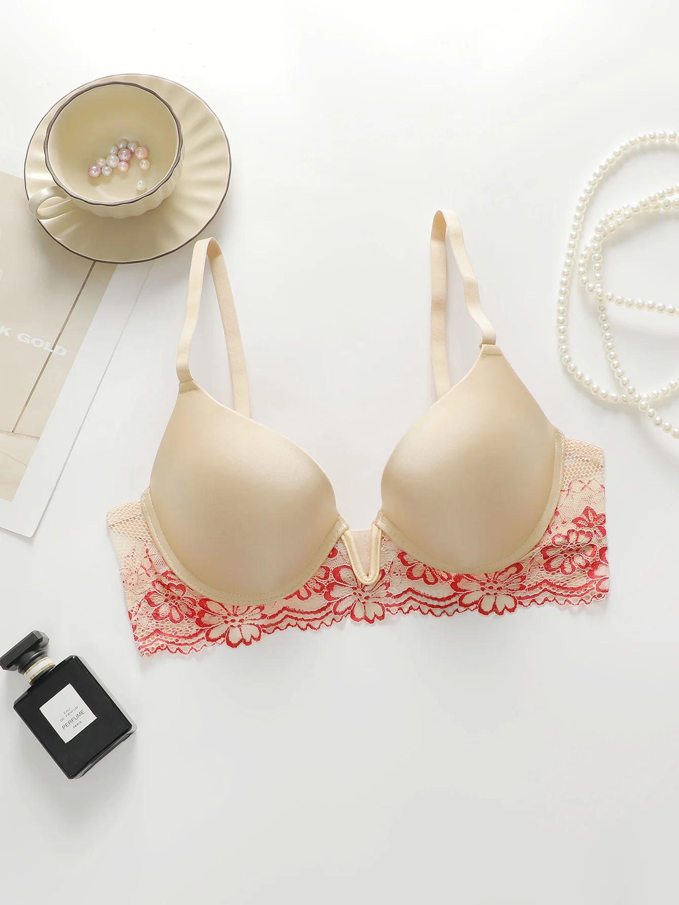 Женское сексуальное нижнее белье с глубоким V-образным вырезом, гладкое нижнее белье с цветочной вышивкой и стальным обручем, удобный повседневный бюстгальтер пуш-ап U2331
Женское сексуальное нижнее белье с глубоким V-образным вырезом, гладкое нижнее белье с цветочной вышивкой и стальным обручем, удобный повседневный бюстгальтер пуш-ап U2331