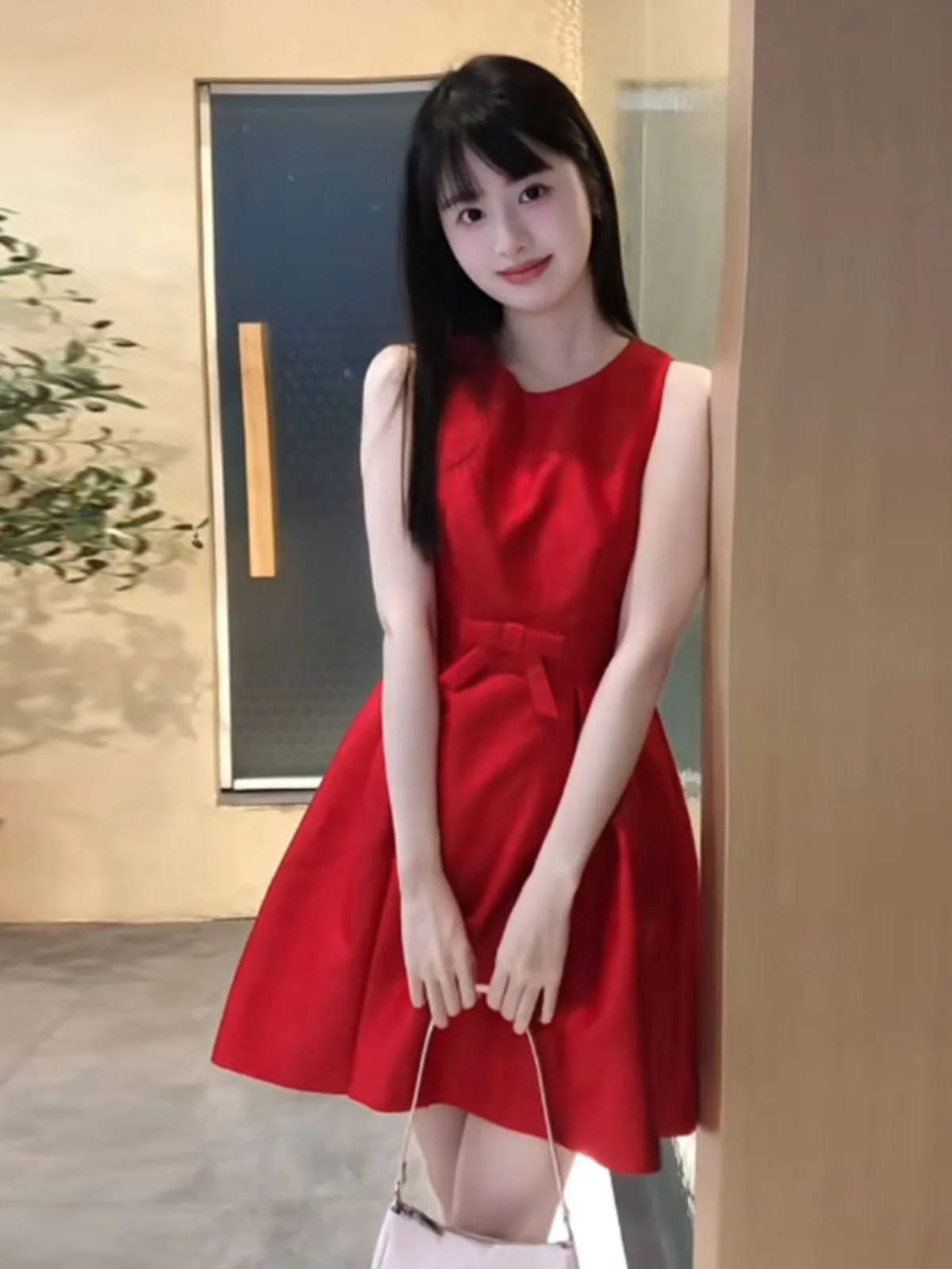 French Style High Waist Puffy Skirt Dress Sleeveless round Neck Backless Vest Dress Beautiful Unique Korean Misses Dress
French Style High Waist Puffy Skirt Dress Sleeveless round Neck Backless Vest Dress Beautiful Unique Korean Misses Dress
