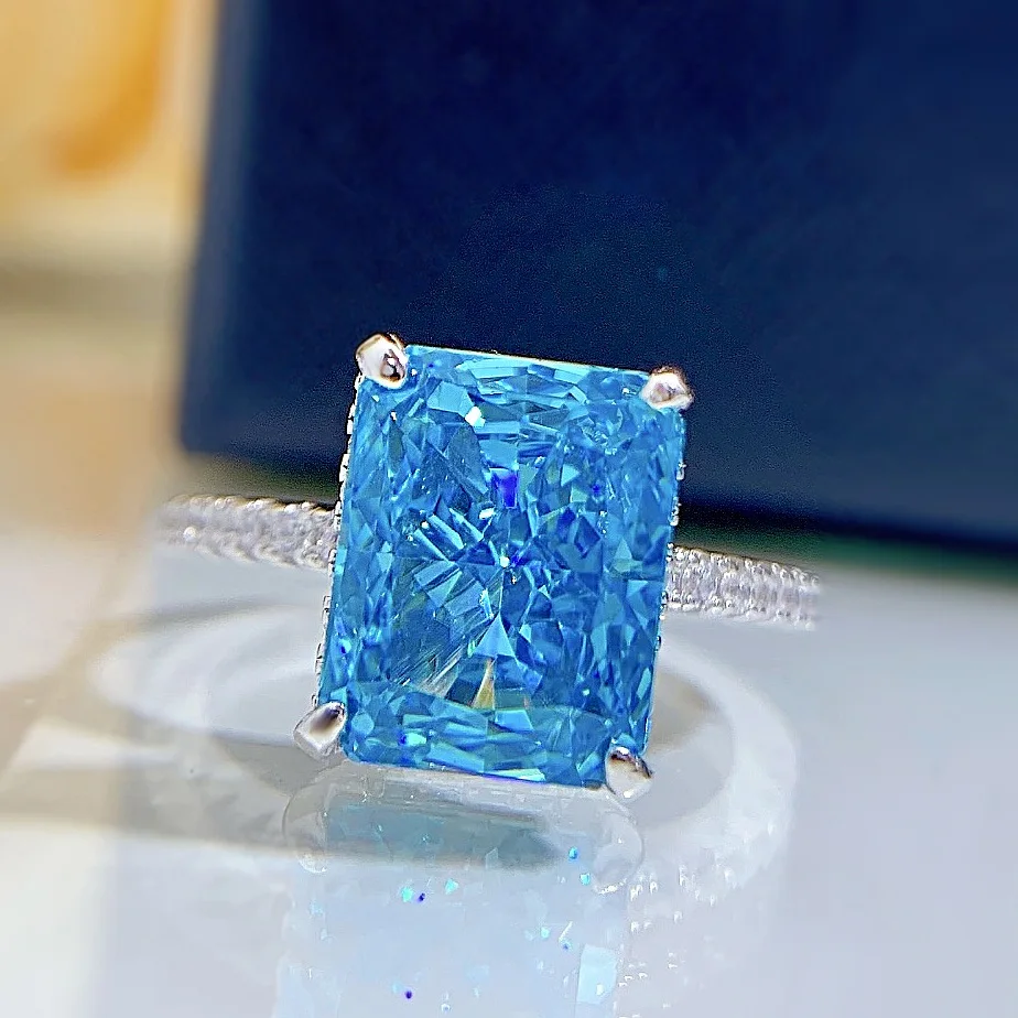 Jewelry New S925 Silver High Carbon Diamond 8 * 10mm Radian Cut Ring for Cross border Women One Piece Shipping
Jewelry New S925 Silver High Carbon Diamond 8 * 10mm Radian Cut Ring for Cross border Women One Piece Shipping