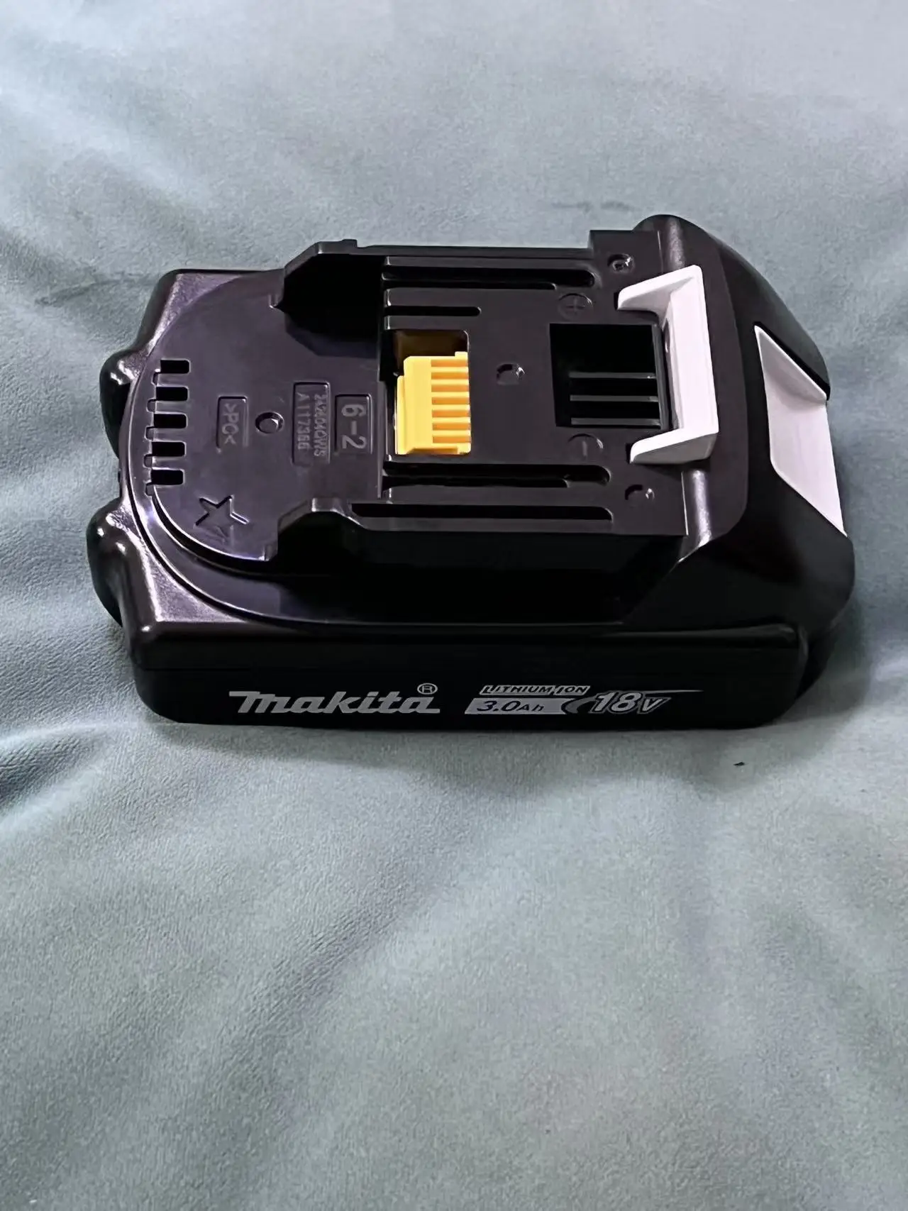 Low Self-discharge 3000mAh 18V Li-ion Battery For Makita BL1830B BL1850 BL1860
Low Self-discharge 3000mAh 18V Li-ion Battery For Makita BL1830B BL1850 BL1860