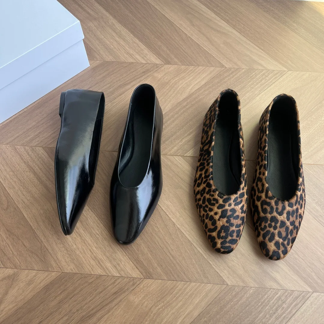 Withered Genuine Leather Loafers Minimalist Retro Round Toe Elegant Casual Versatile Commuting Leopard Print Ballet Shoes Woman
Withered Genuine Leather Loafers Minimalist Retro Round Toe Elegant Casual Versatile Commuting Leopard Print Ballet Shoes Woman