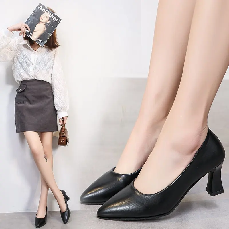 Coarse heeled pointed high heels, fashionable women's shoes, Spring and Autumn new shallow mouth work women's professional shoes
Coarse heeled pointed high heels, fashionable women's shoes, Spring and Autumn new shallow mouth work women's professional shoes